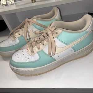 Nike Air Force 1 Low Emerald Rise Guava Ice Pink Spell (GS) 6.5 Y